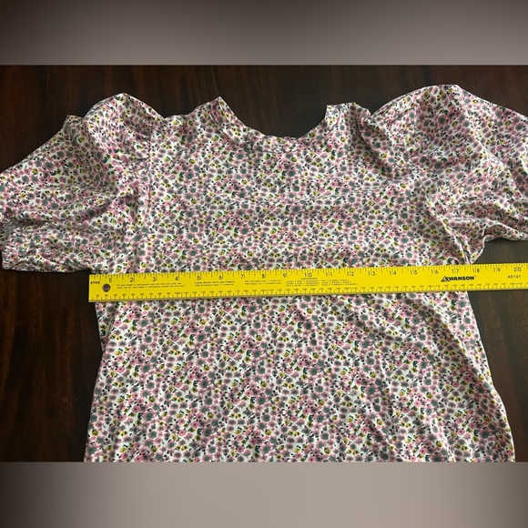 English Factory Puff Sleeve Blouse Boxy Fit - Small - Picture 5 of 6